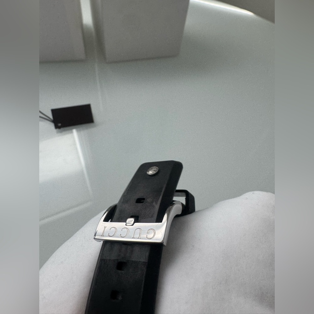 Gucci Swiss Made Black Stainless Steel & Rubber Watch Preloved Boxed Monogram - Picture 6 of 14